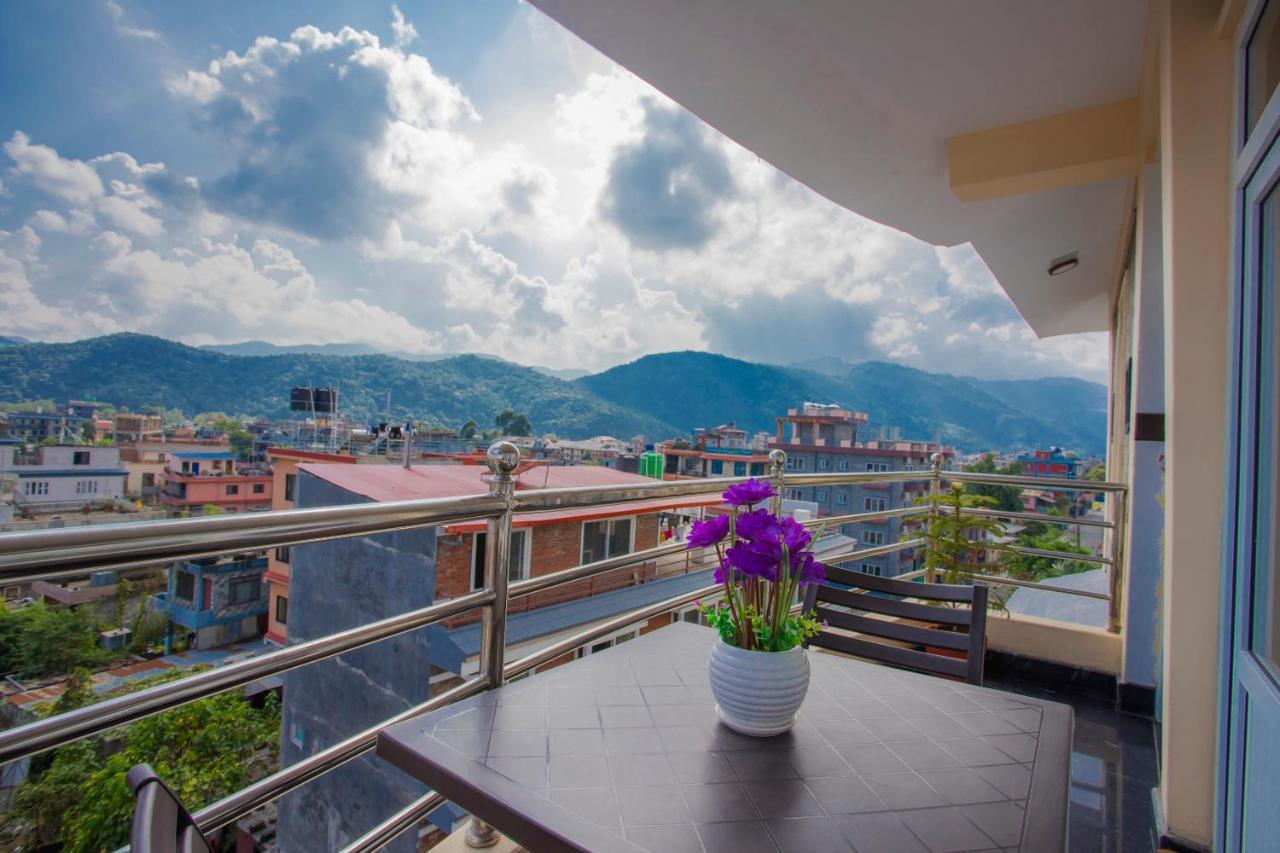 Hotel Lakeside Pvt. Ltd. Pokhara Eksteriør bilde