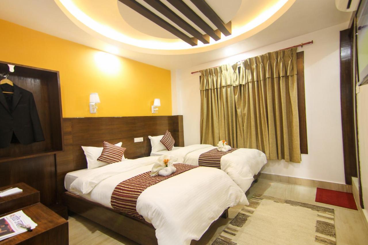Hotel Lakeside Pvt. Ltd. Pokhara Eksteriør bilde